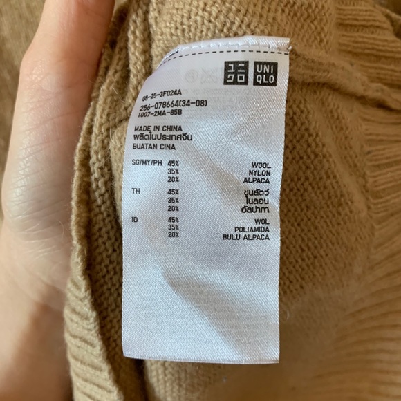 Uniqlo Wool-Alpaca Tan Sweater - Picture 4 of 4